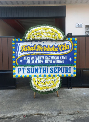 Papan Bunga Duka di Maba