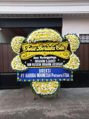 Papan Bunga Duka di Maba